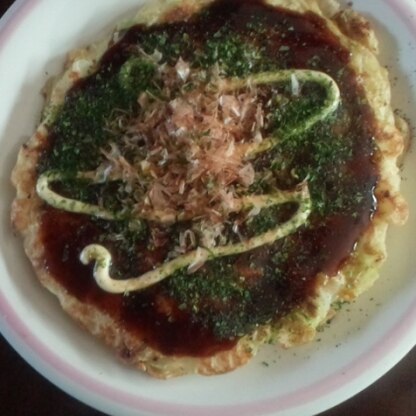 今日のお昼ご飯は１人だったからブ～子さんのお好み焼きを作ったよ♪すでに食べ過ぎの日々だから豆腐が入っているとヘルシーだしボリュームも出て嬉しいよ♪